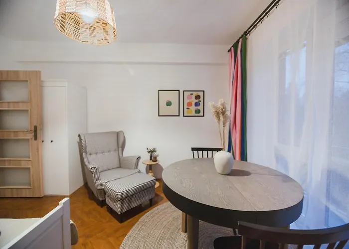 Apartmán Vibrant & Cozy - A Colorful Base Bratislava