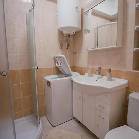 Vibrant&cozy - A Colorful Base Bratysława