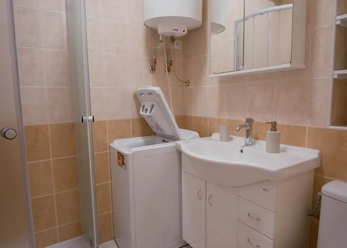 Vibrant&cozy - A Colorful Base Bratysława