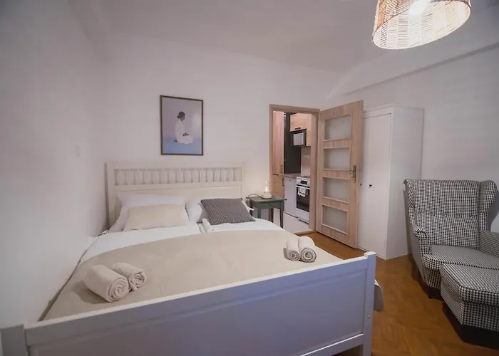 Vibrant&cozy - A Colorful Base